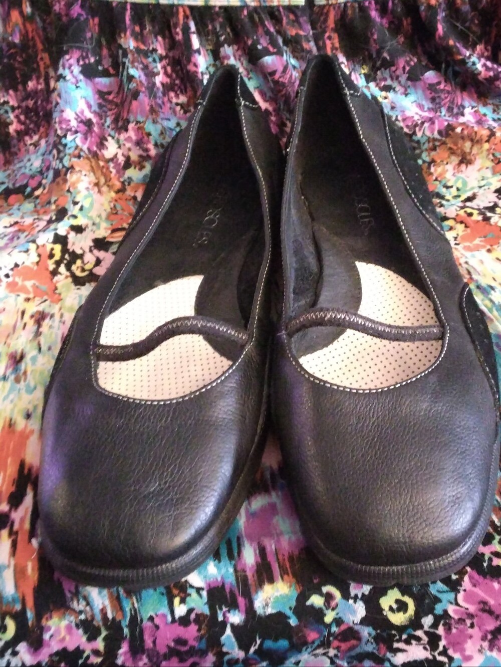 Aerosoles Women's Black Leather Mary Janes Ballet Flats Women’s Size 9 medium